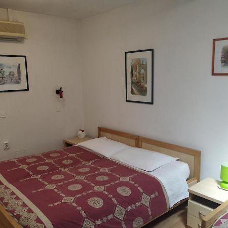 Accomodation Pertout ノヴァ・ゴリツァ エクステリア 写真