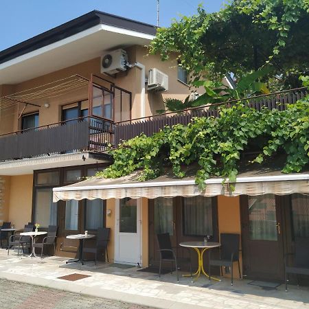 Accomodation Pertout ノヴァ・ゴリツァ エクステリア 写真