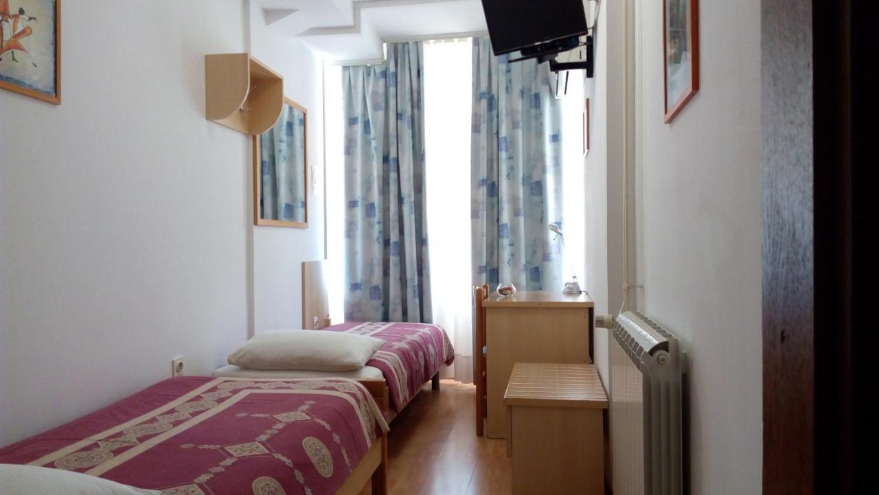 Accomodation Pertout ノヴァ・ゴリツァ エクステリア 写真