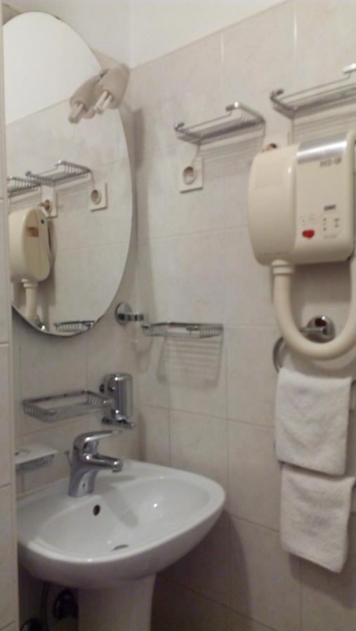 Accomodation Pertout ノヴァ・ゴリツァ エクステリア 写真