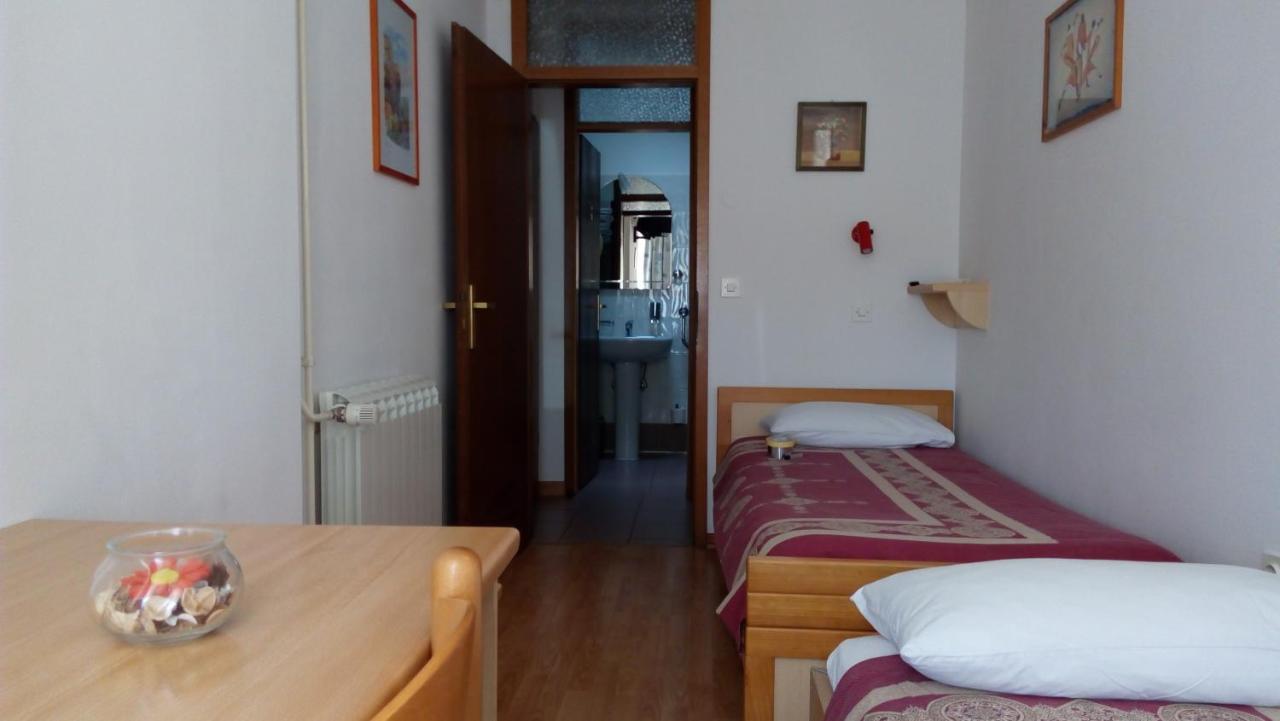 Accomodation Pertout ノヴァ・ゴリツァ エクステリア 写真