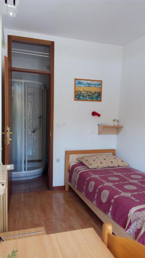 Accomodation Pertout ノヴァ・ゴリツァ エクステリア 写真
